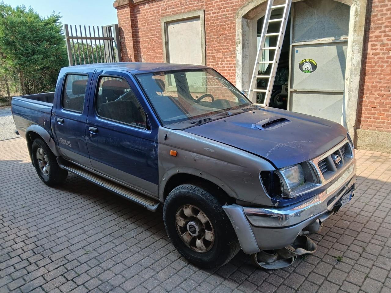 Nissan Pick Up Pick-up 2.5 TD 4 porte Double Cab