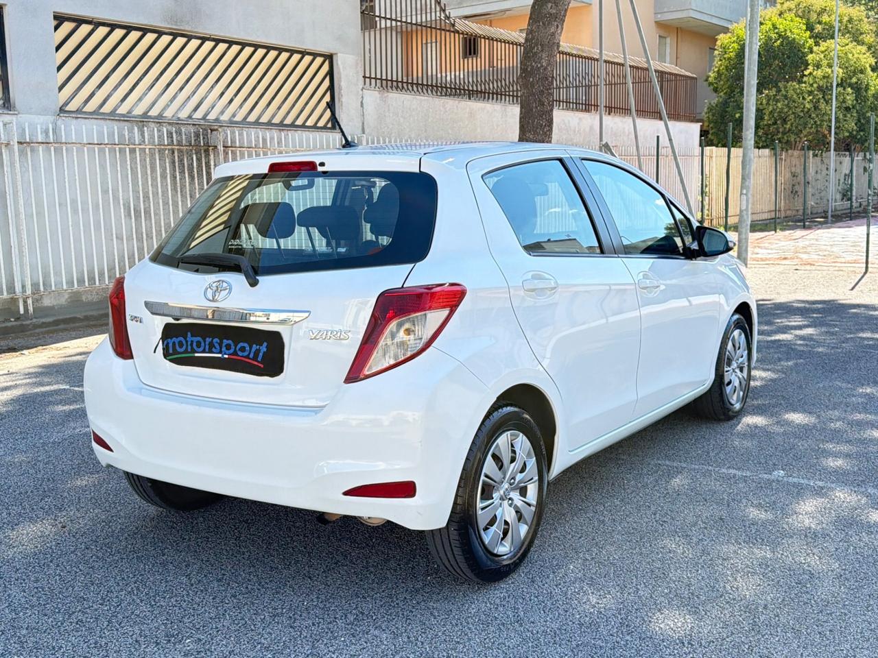 Toyota Yaris 1.0 5 porte Lounge