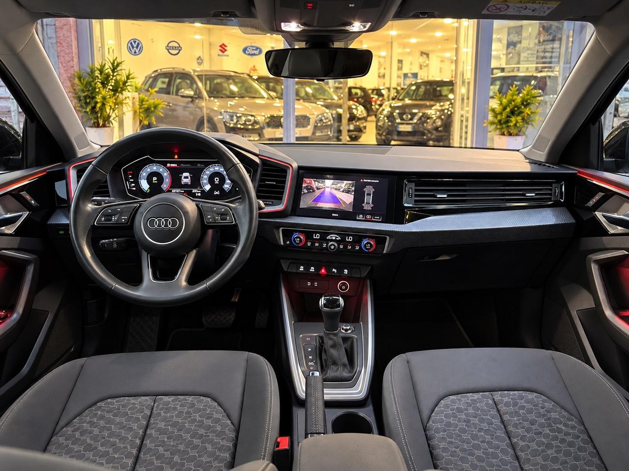Audi A1 citycarver 30 TFSI Identity Contrast