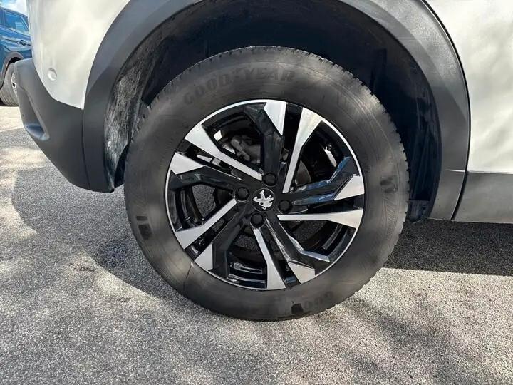 Peugeot 2008 PureTech 130 S&S GT