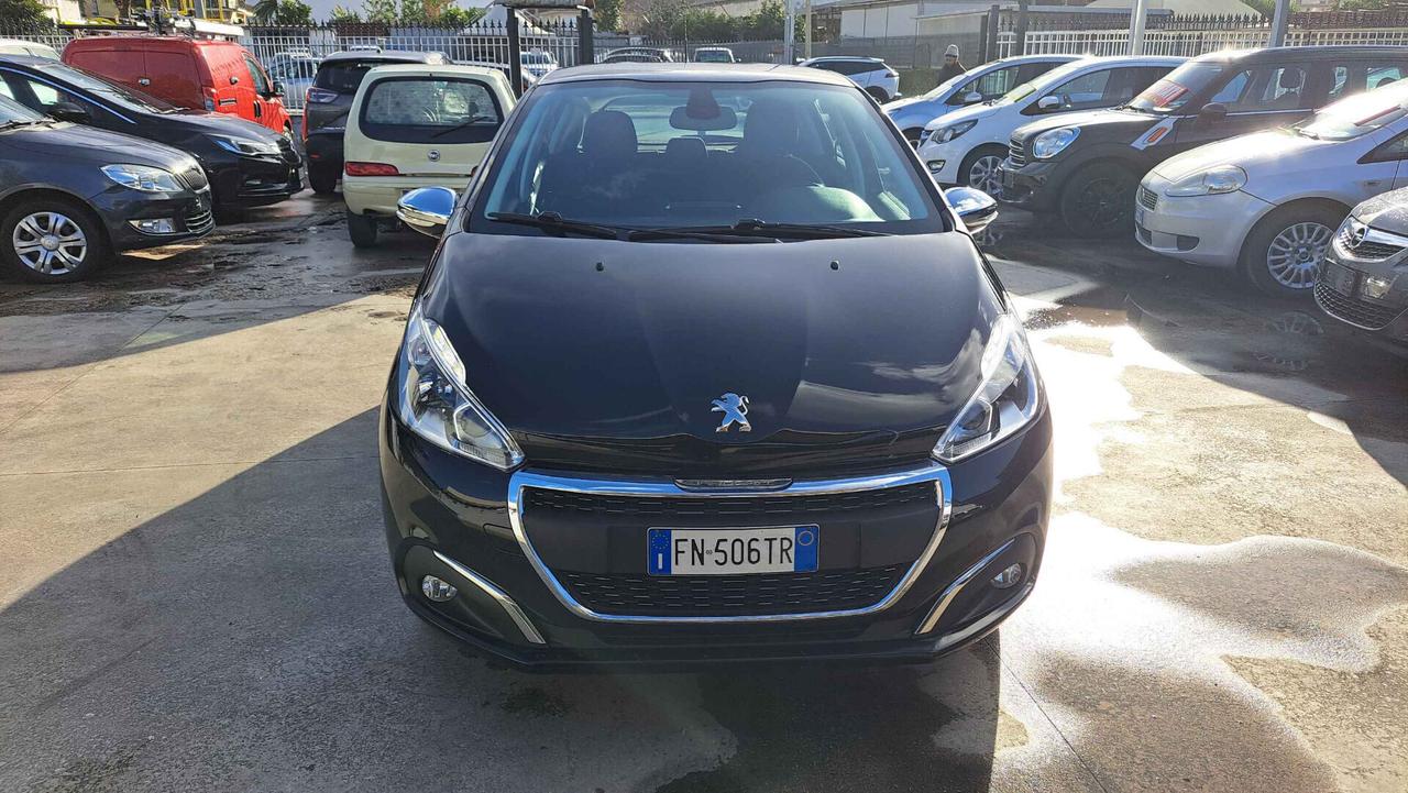 Peugeot 208 PureTech 82 Allure