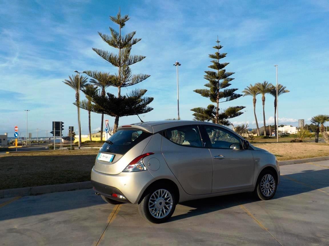 Lancia Ypsilon 1.3 MJT 16V 95 CV 5 porte S&S Gold