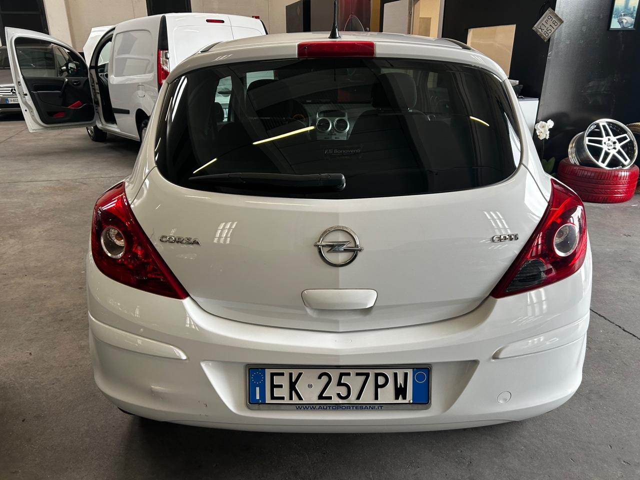 Opel Corsa 1300 CDTI 75 cv neopatentati