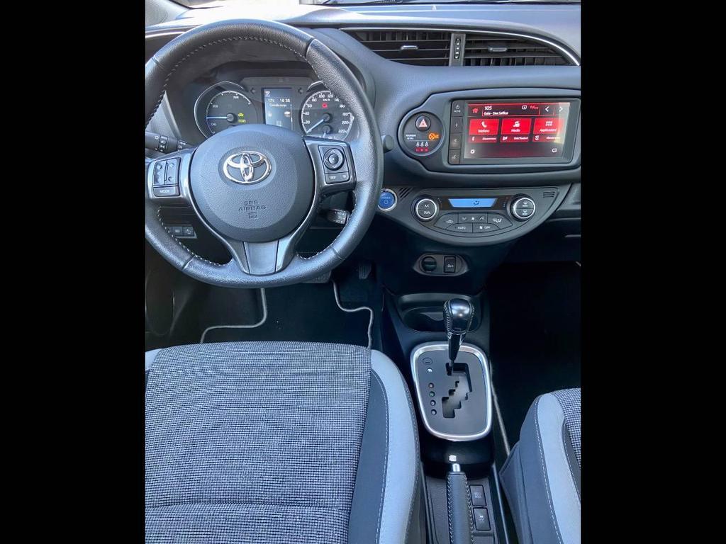 Toyota Yaris 5 Porte 1.5 VVT-i Hybrid y20 E-CVT