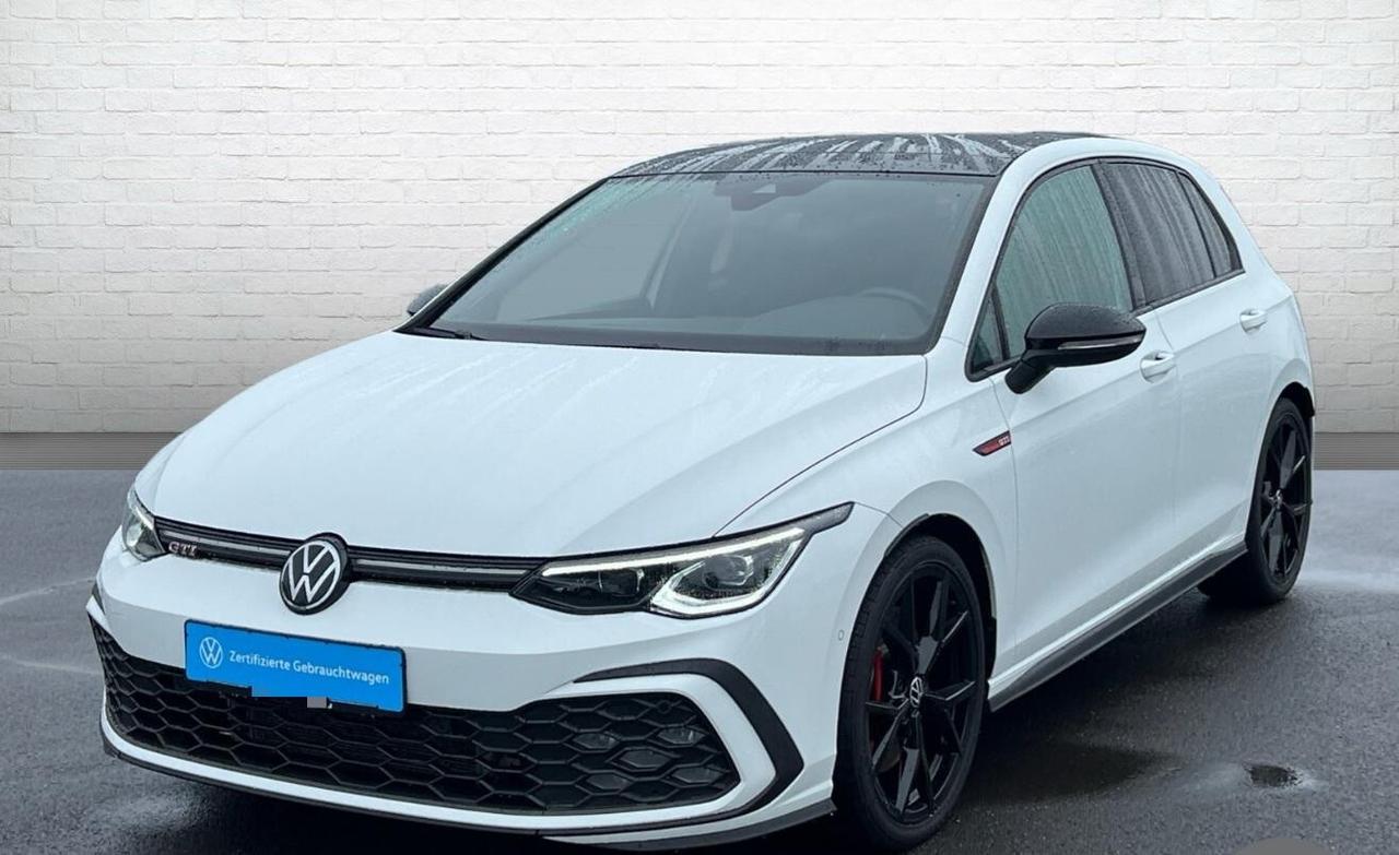 Volkswagen Golf 8 GTI 2.0 TSI BlackStyle