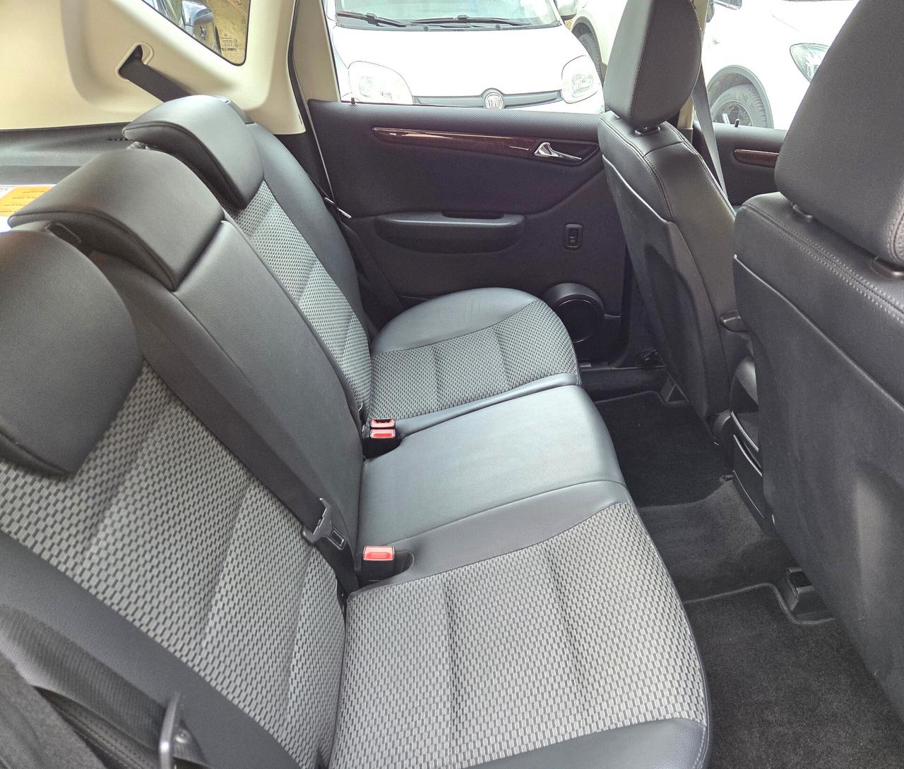 Mercedes A 180 CDI Elegance BEN TENUTA FULL GARANZIA