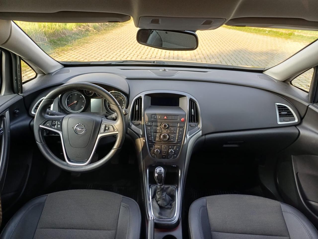 Opel Astra 1.7 CDTI 110CV Sports Tourer Cosmo