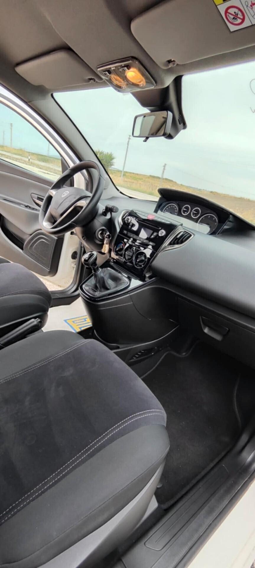 Lancia Ypsilon 1.3 MJT 16V 95 CV 5 porte S&S Platinum