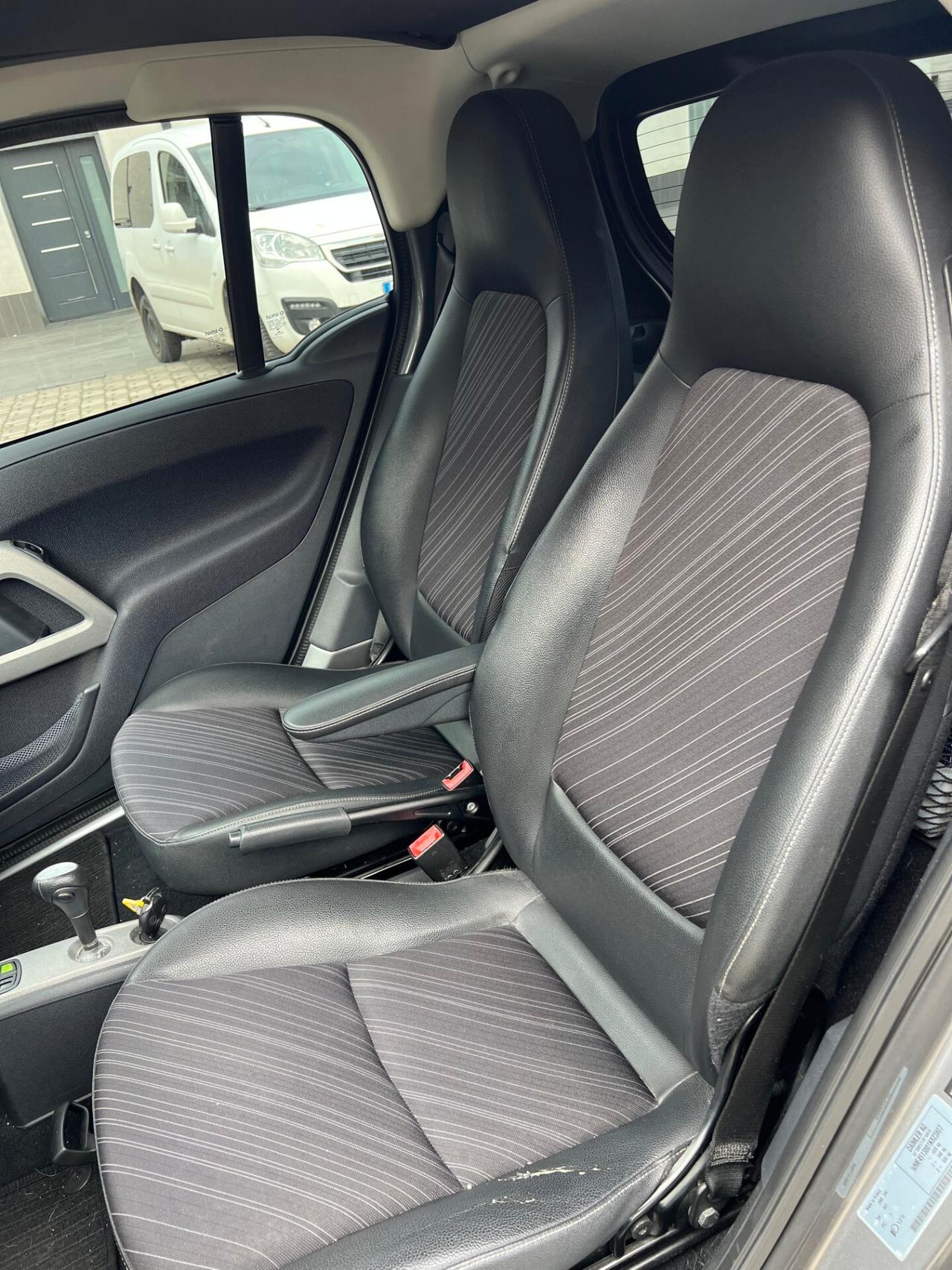 Smart ForTwo 1000 52 kW MHD coupé pulse