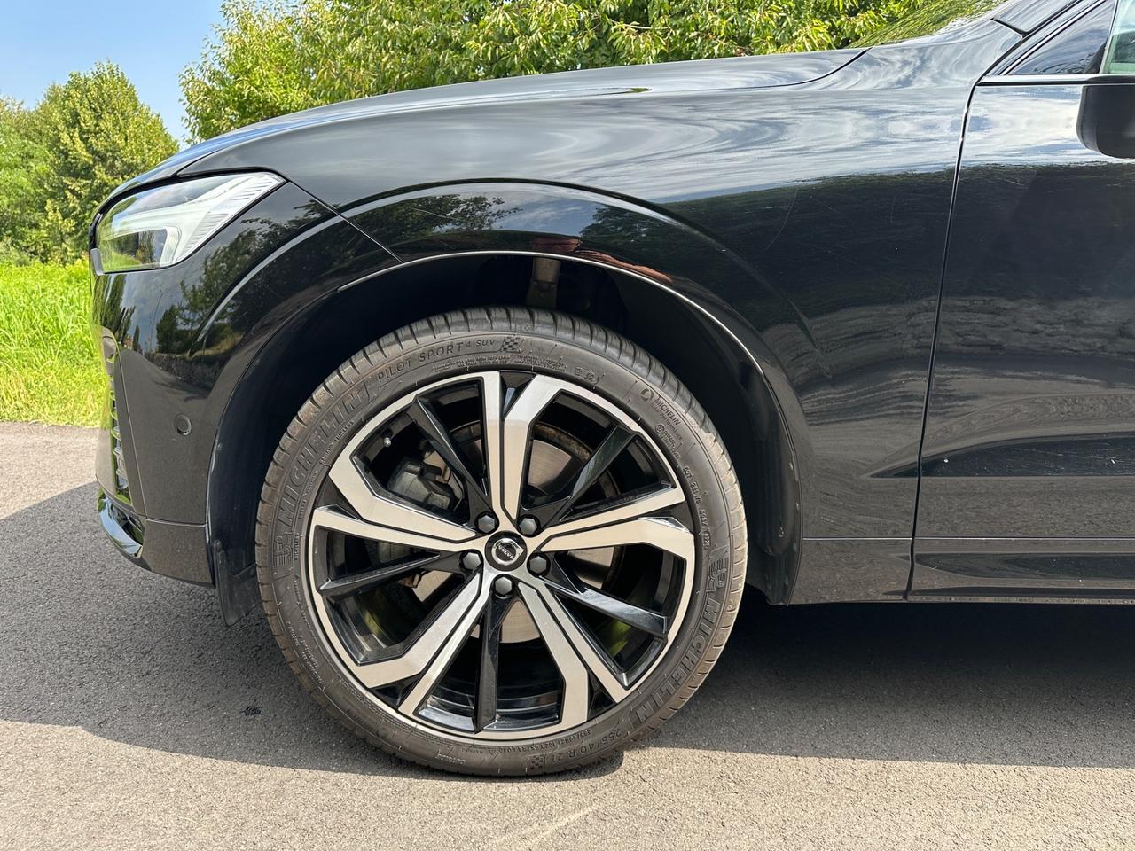 Volvo XC 60 B5 (d) AWD Ultimate Dark - 2023