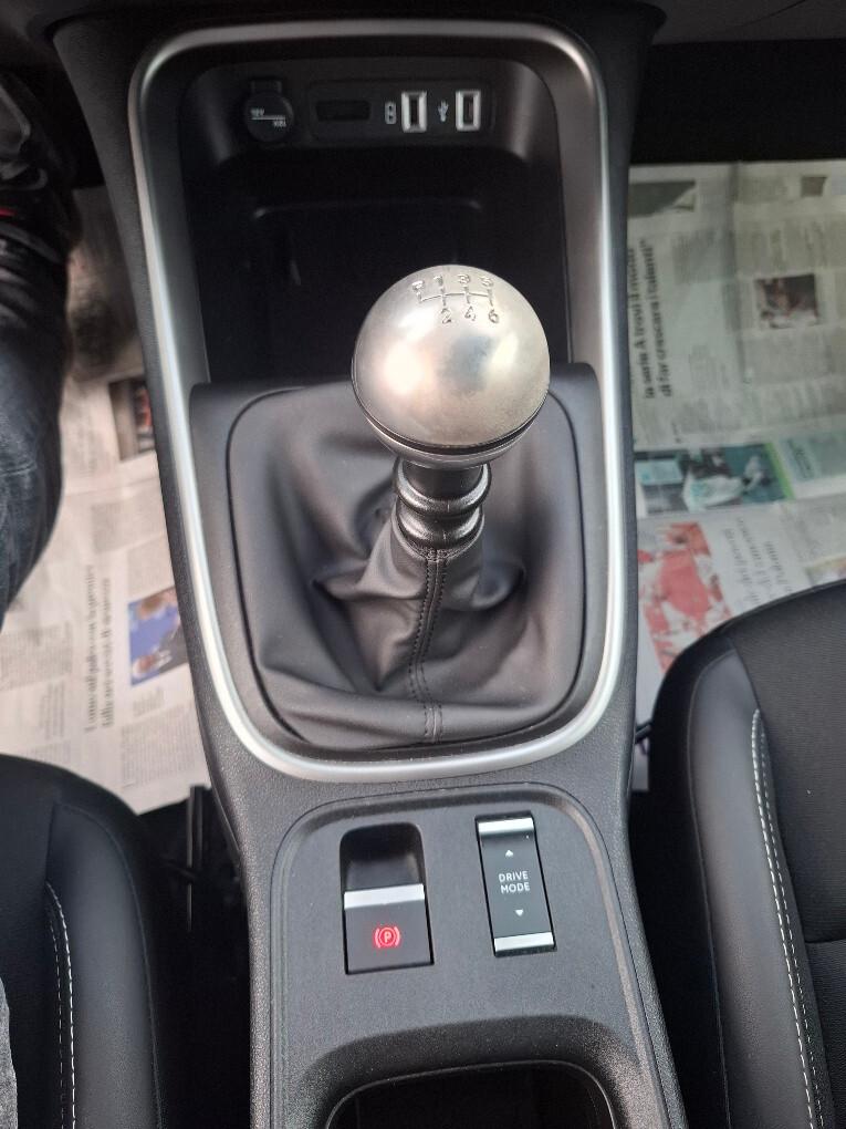 Jeep Avenger 1.2 Turbo 100 CV Summit