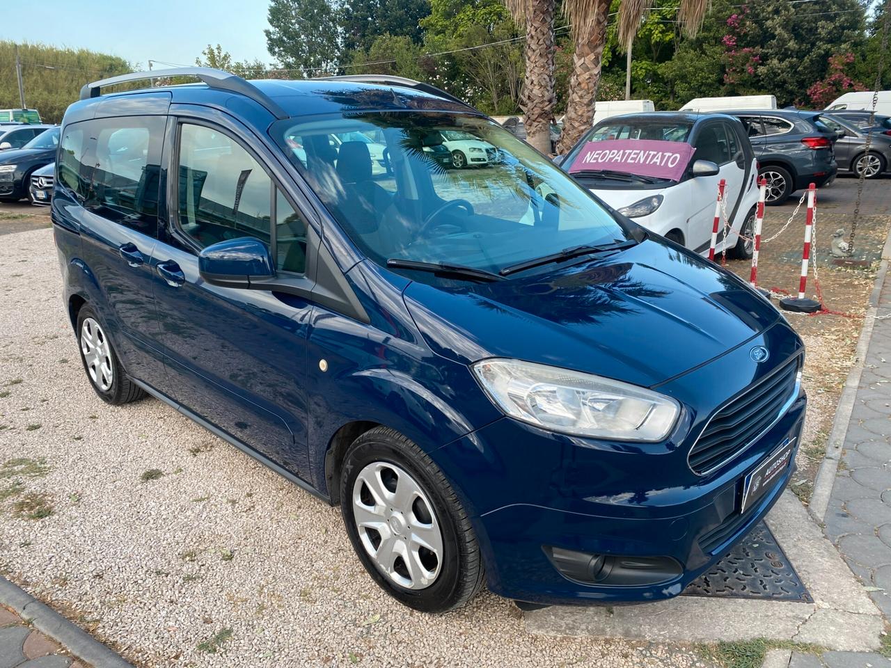 FORD - Tourneo Courier - Courier 1.5 TDCI 75 CV Titanium - GANCIO TRAINO - PERMUTE - FINANZIABILE