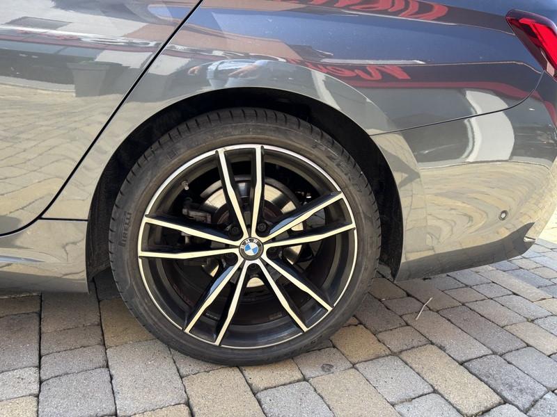 BMW 320 d Touring Msport auto FULL LED-CAM-NAVI-19"