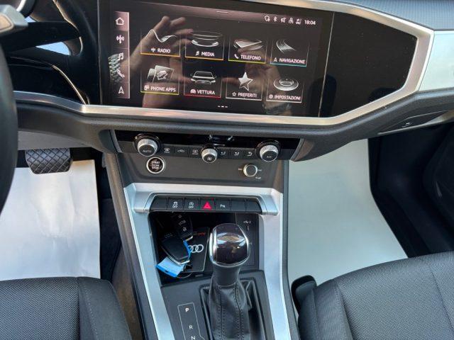 AUDI Q3 35 TDI S tronic Business