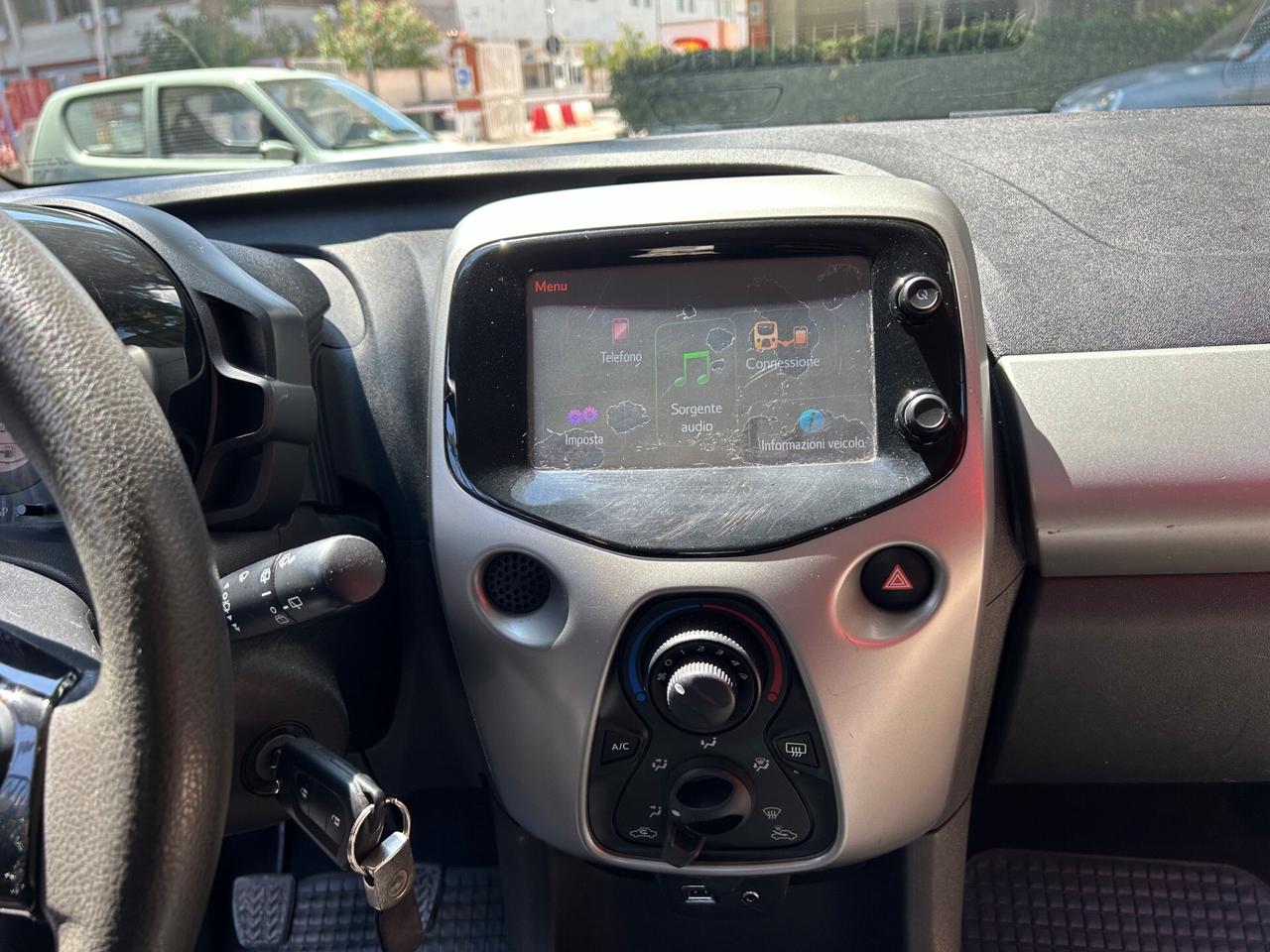Peugeot 108 VTi 68 5 porte Active TOP!