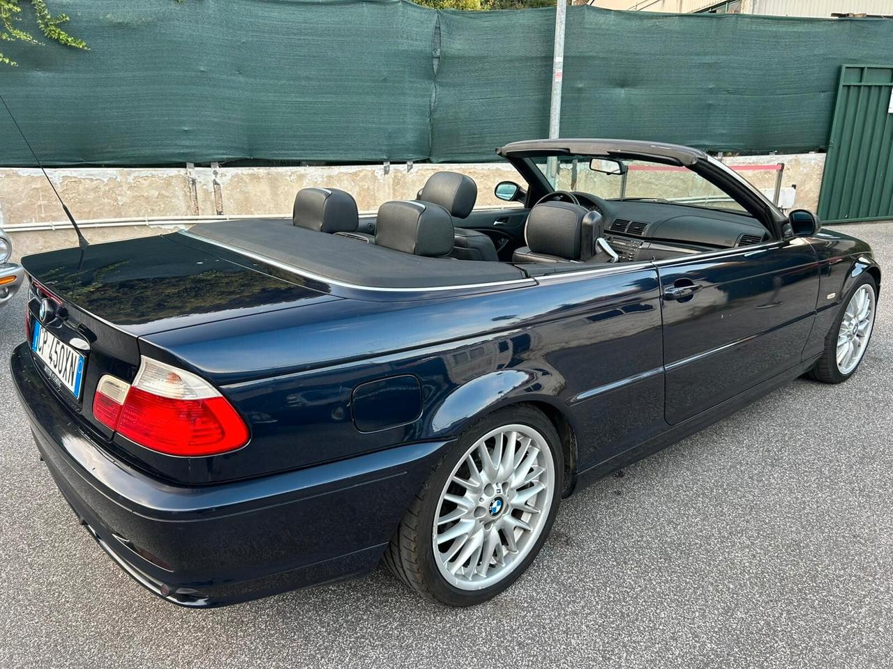 Bmw 320 320i (2.2) cat 4 porte Attiva