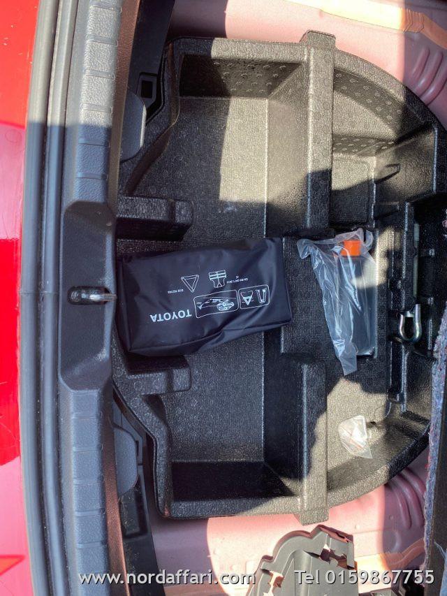 TOYOTA Yaris 1.5 Hybrid 5 porte Active
