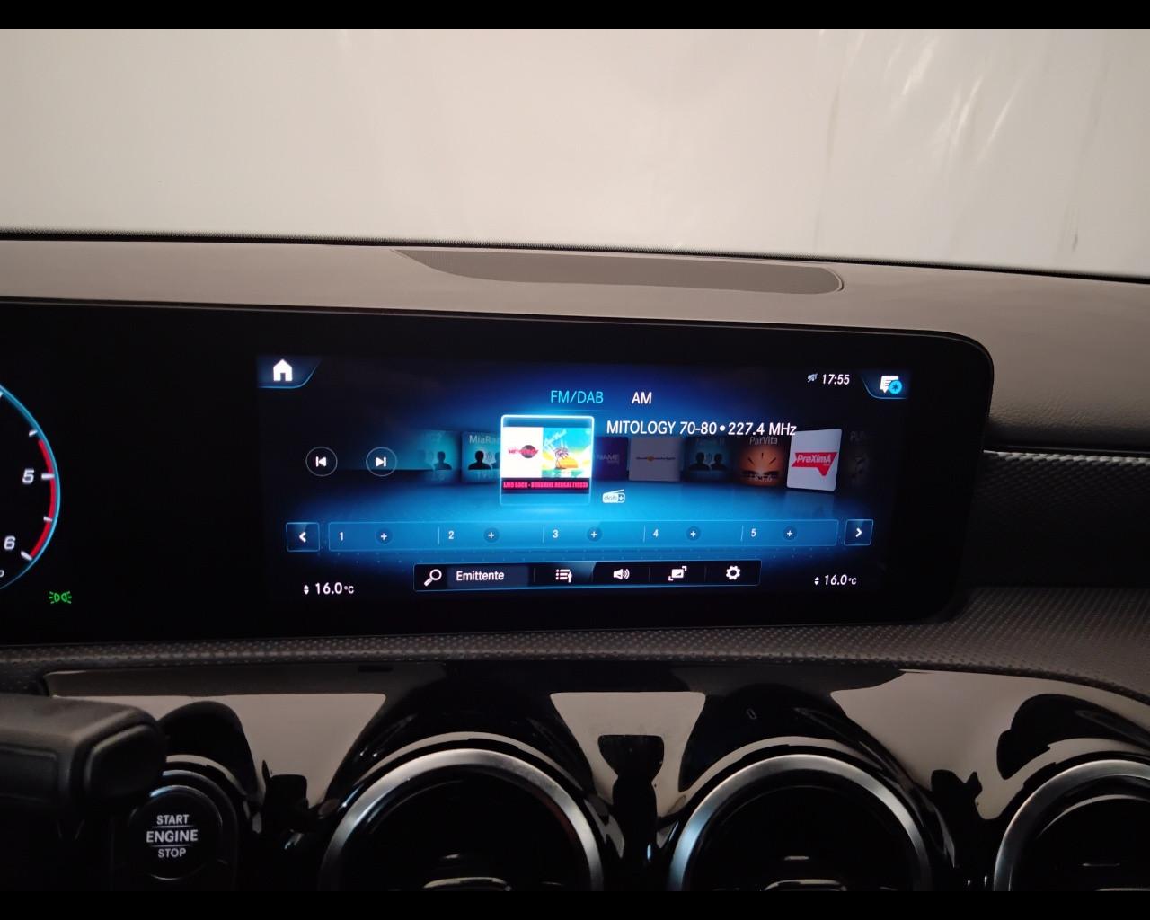 Mercedes-Benz Classe A - W177 2018 - A 180 d Sport auto