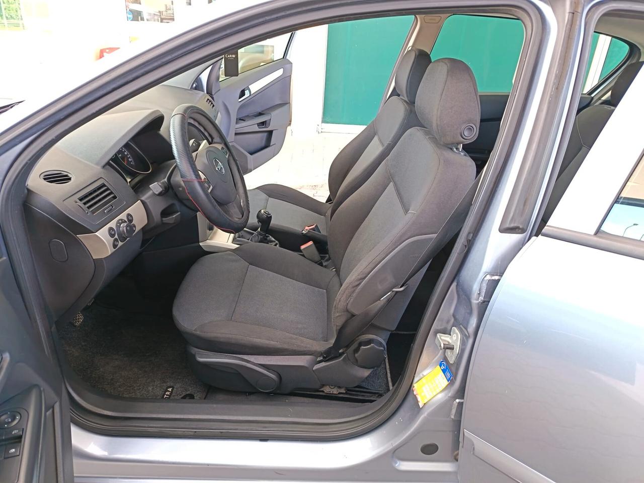 Opel Astra 12 2008 1.3 CDTI ecoFLEX 150.000KM BERLINA NEOPATENTATI