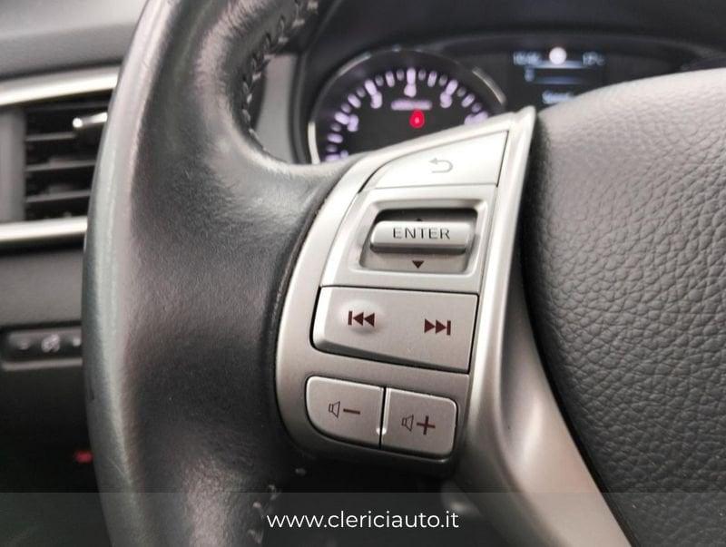 Nissan Qashqai 1.2 DIG-T N-Vision DCT (TETTO PAN.)