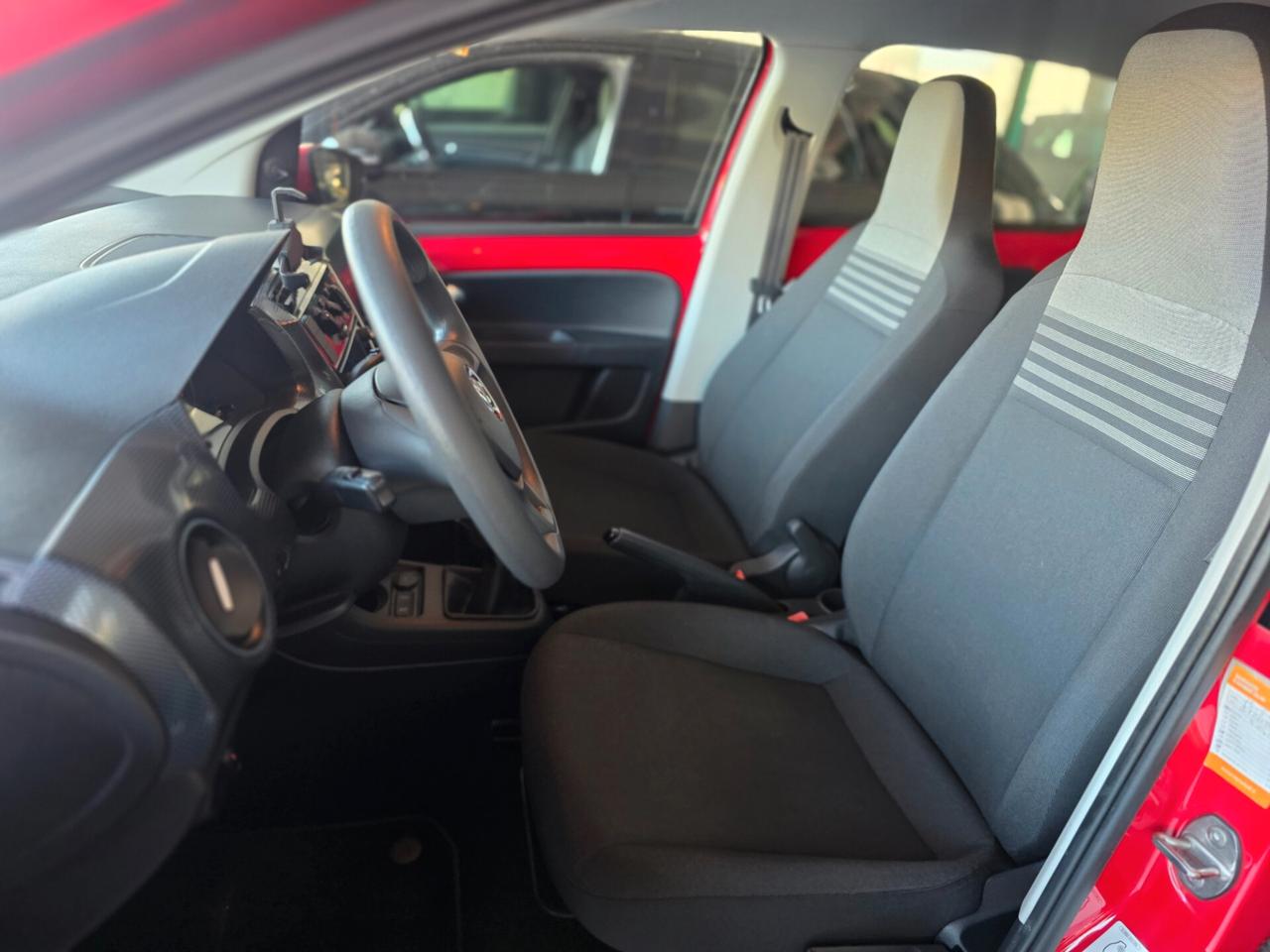 Volkswagen up! 1.0 5p. take
