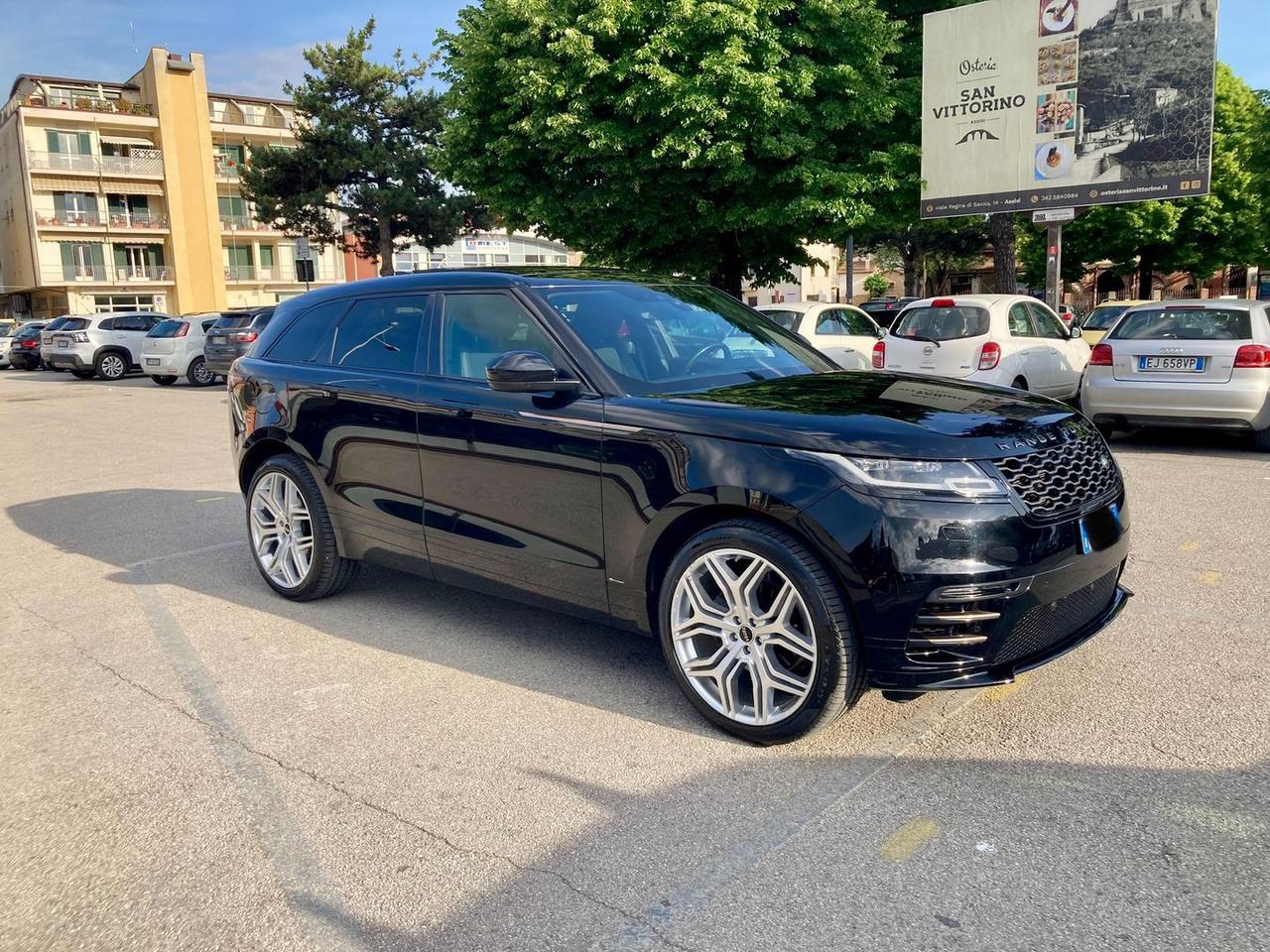 Land Rover Range Rover Velar D 240 R-Dynamic SE