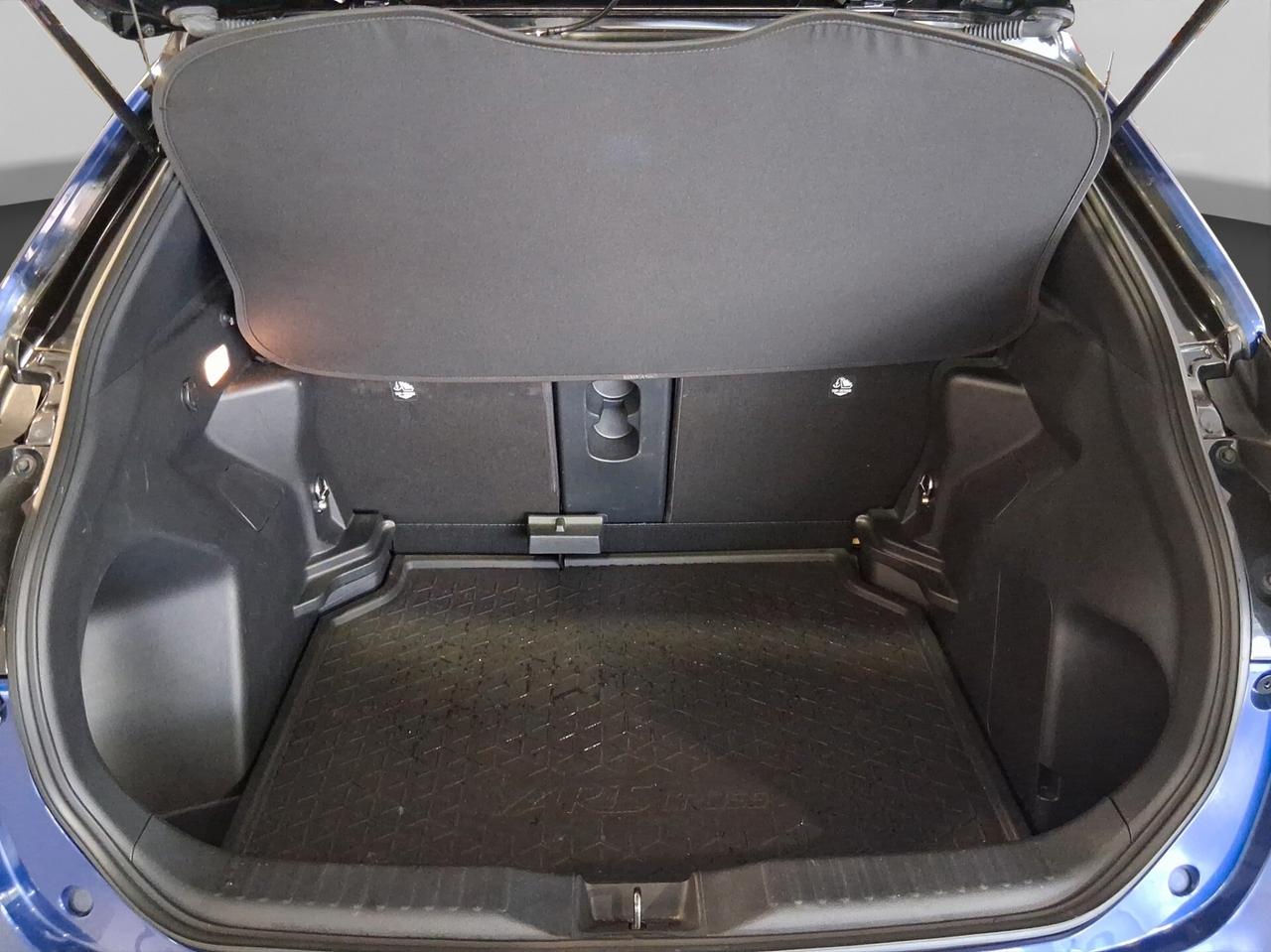 Toyota Yaris Cross 1.5 Hybrid 5p. E-CVT AWD-i Adventure