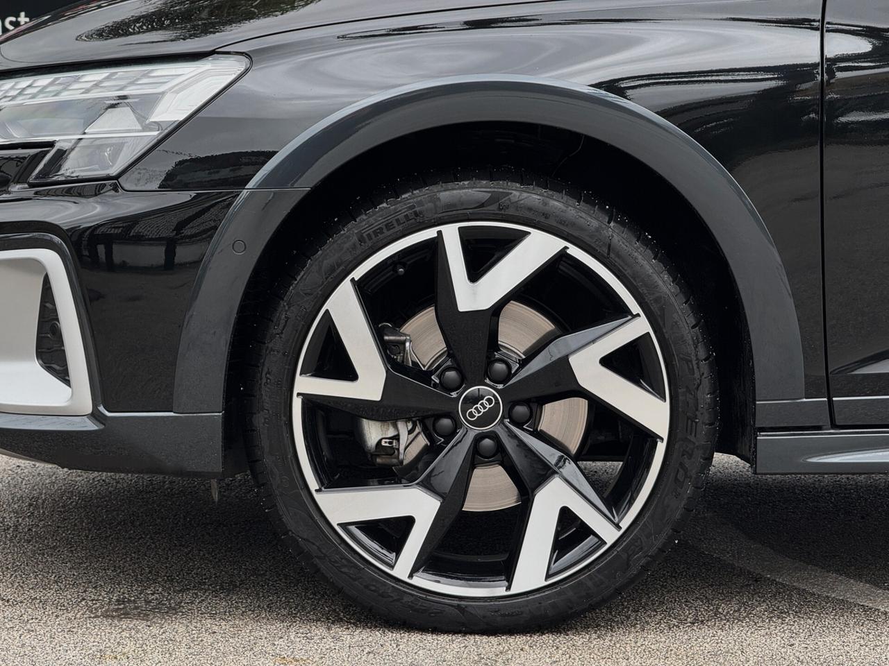 Audi A3 Allstreet 35 TDI Identity Contrast 150CV S-tronic