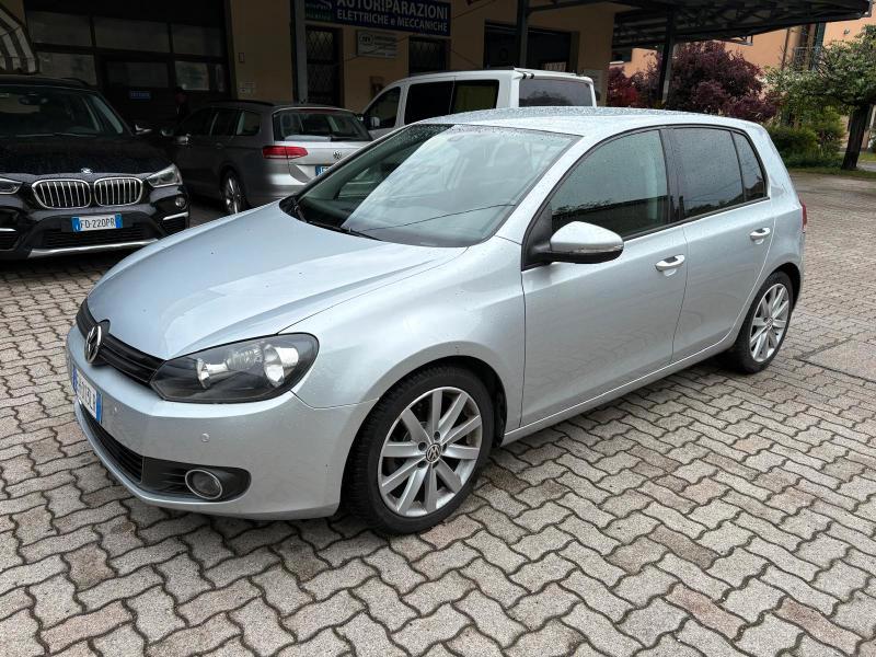 Volkswagen Golf 5 Porte Golf 5p 1.6 tdi Highline dsg OK NEOPATENTATO