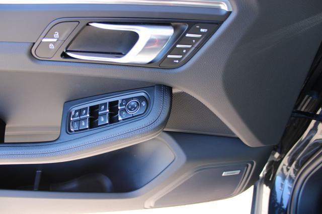 PORSCHE Macan 2.0 TETTO-BOSE-21"-ACC-PASM
