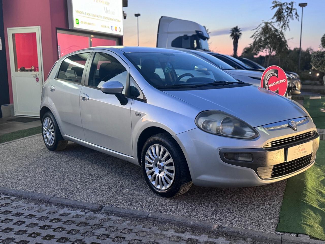 Fiat Punto Evo 1.3 Mjt 95 CV DPF 5 porte S&S Dualogic Sport