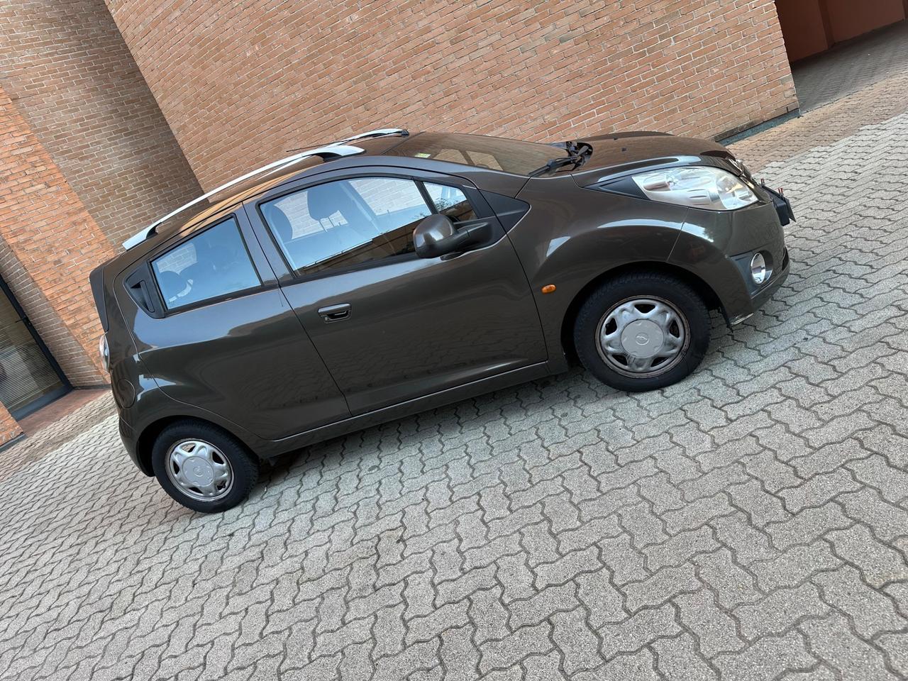 Chevrolet Spark 1.0 GPL Eco Logic Pink Lady Special Edition