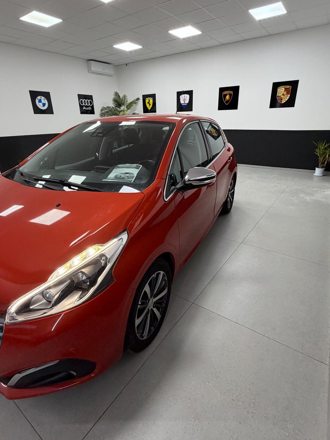 Peugeot 208 PureTech 82 5 porte Allure