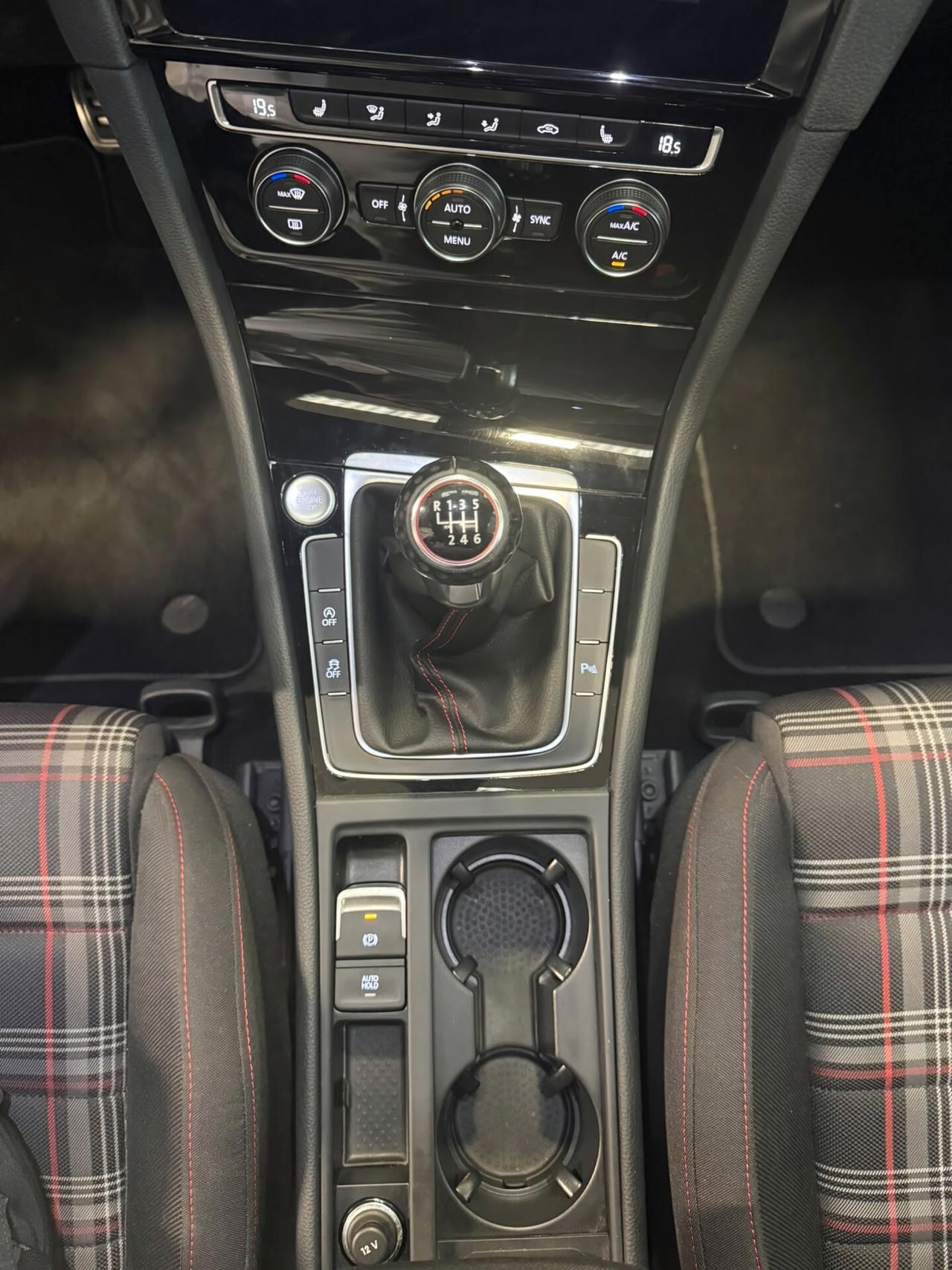 Volkswagen Golf GTI Performance 2.0 245 CV TSI 5p. BMT