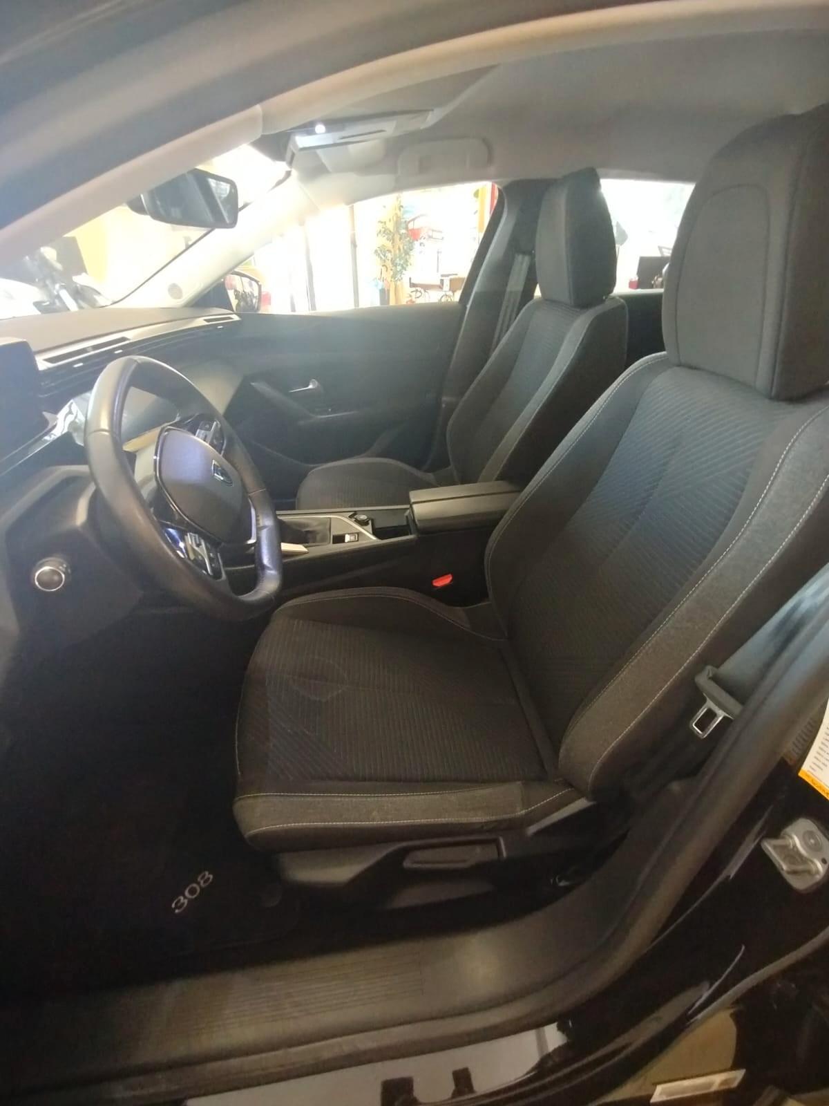 Peugeot 308 PureTech Turbo 130 S&S Allure Pack