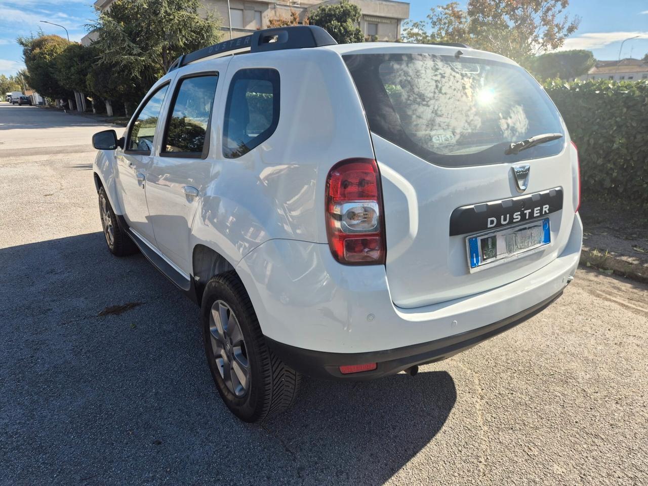 Dacia Duster 1.6 110CV 4x2 GPL Lauréate OK NEOPATENTATI