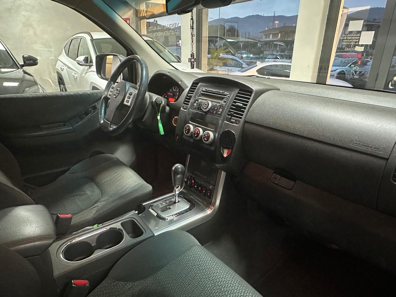 Nissan Navara LE 2.5 dCi #9334