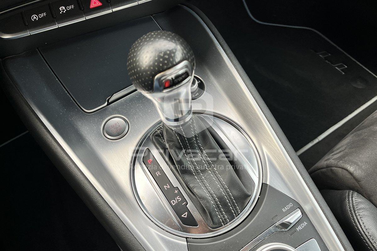 AUDI TT Coupé 2.0 TFSI S line