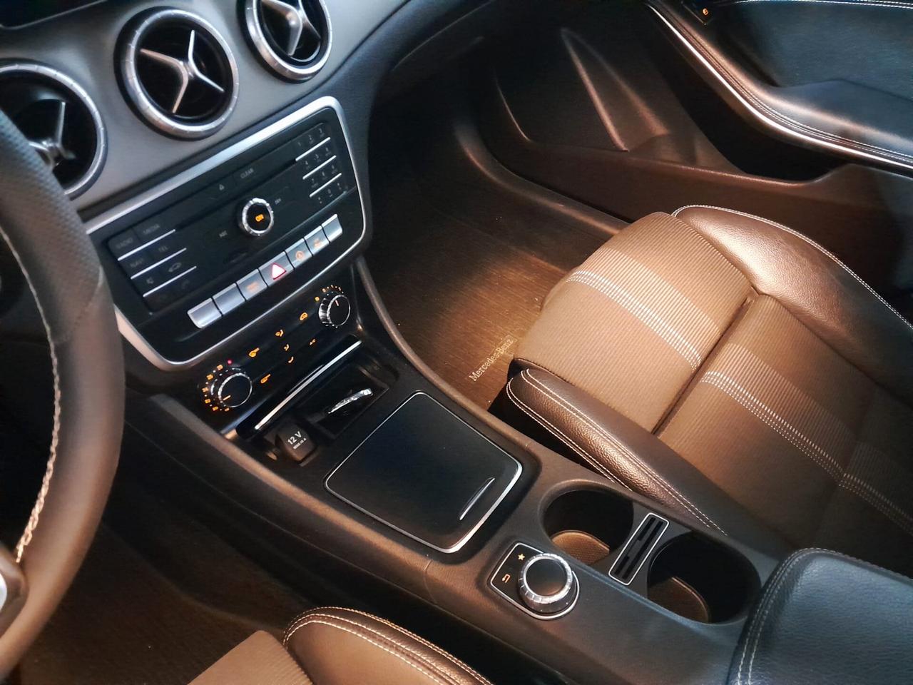 Mercedes-benz CLA 200 d Automatic Premium