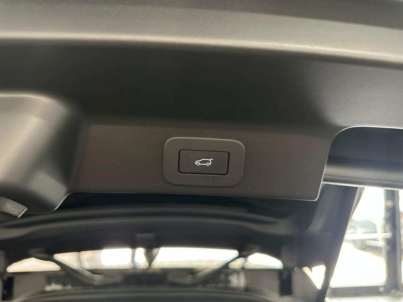 Jaguar F-Pace SE R-Dynamic AWD Navi Tetto C21 BlackPack RDynamic