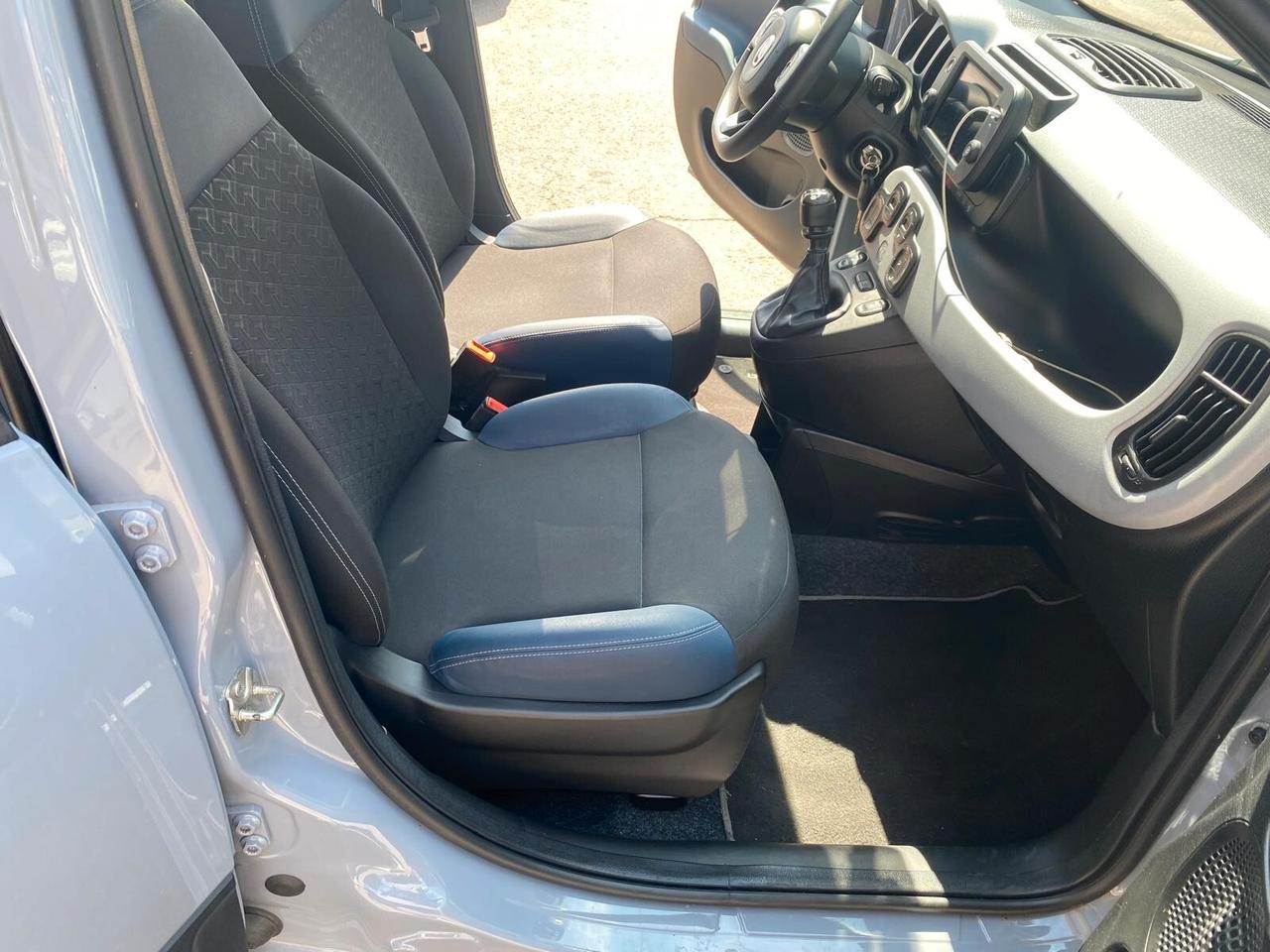 Fiat Panda 1.0 Hybrid City Cross - NEOPATENTATI - GARANZIA 12 MESI