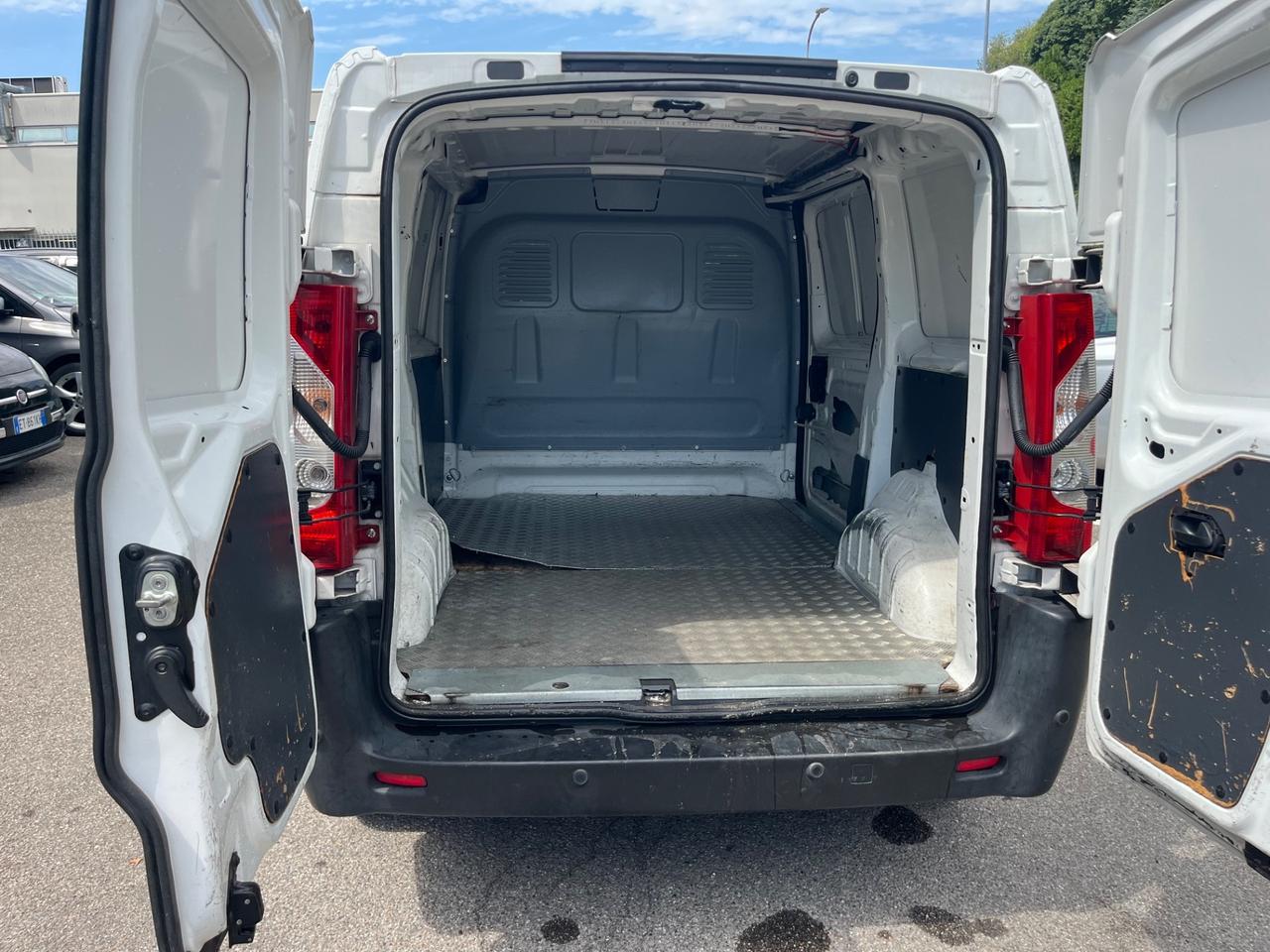 Citroen Jumpy 2.0HDI/94CV/Euro5B con FAP/3Posti e 5Porte/la portata 970KG/unico proprietario