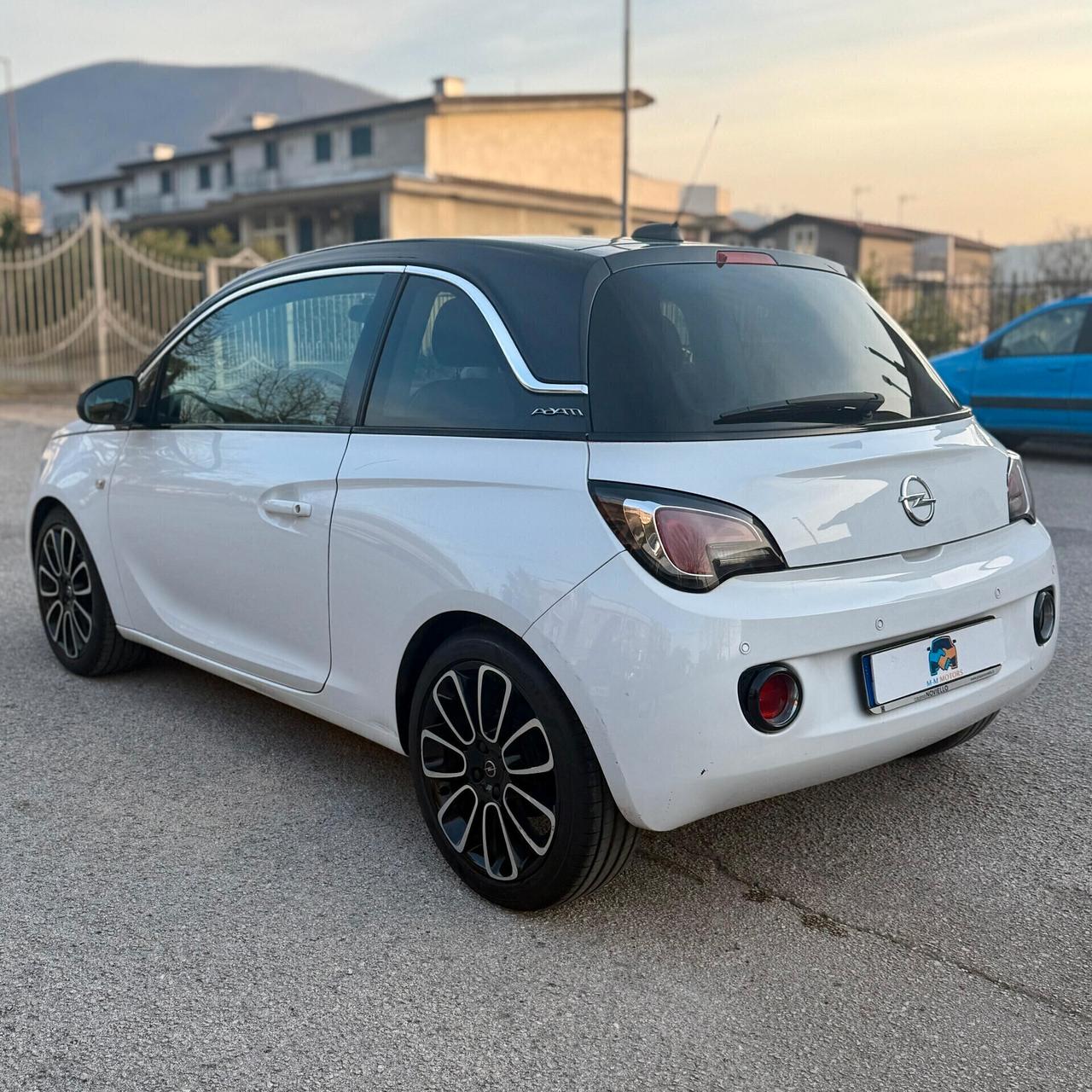 Opel Adam 1.2 70 CV Glam