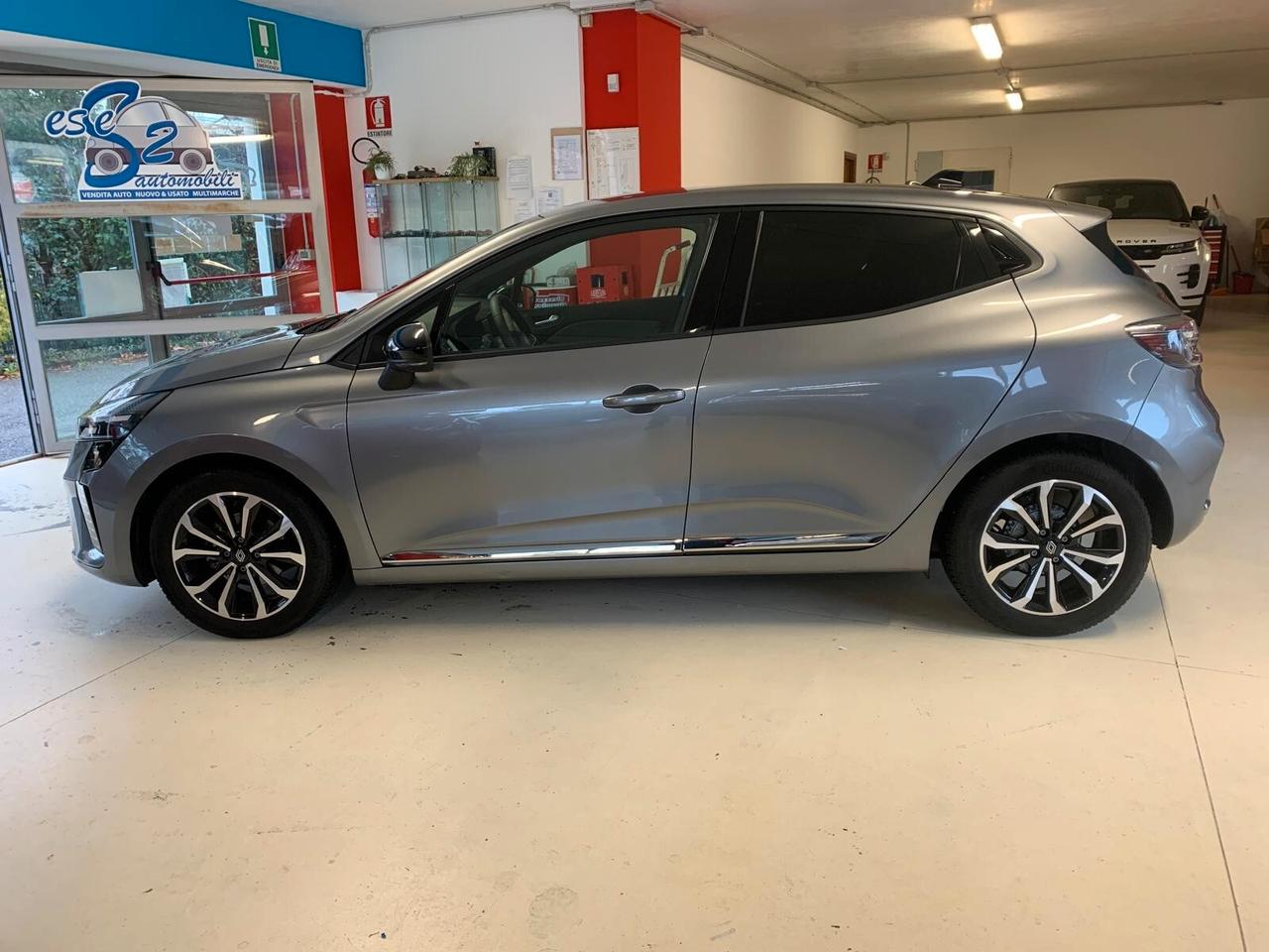 RENAULT CLIO 1.0 TECHNO 90 CV AZIENDALE PARI AL NUOVO