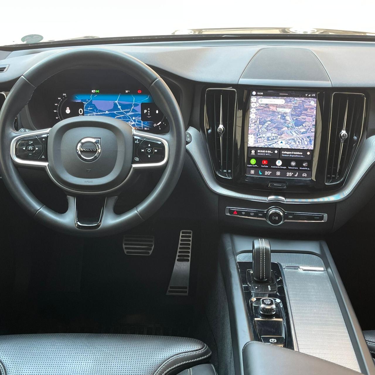 Volvo XC60 B4 AWD Plus Dark N1 Autocarro