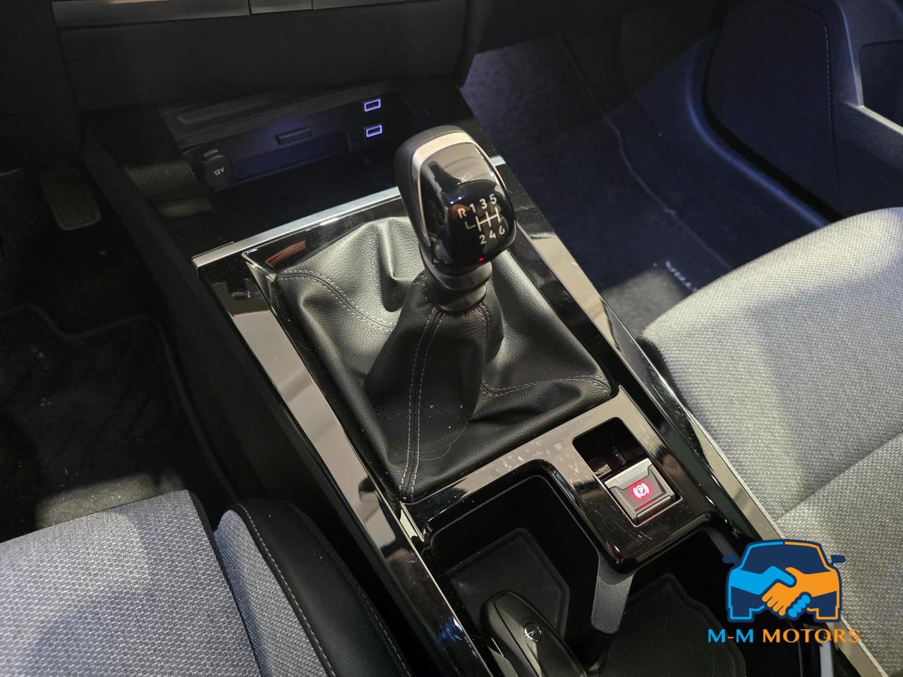 Opel Astra 1.2 t Business Elegance s&s 130cv