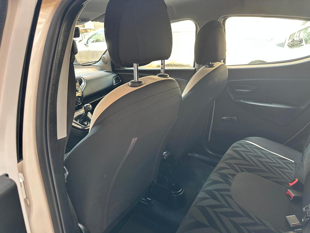 Lancia Ypsilon 1.2 69CV 5 porte Gold