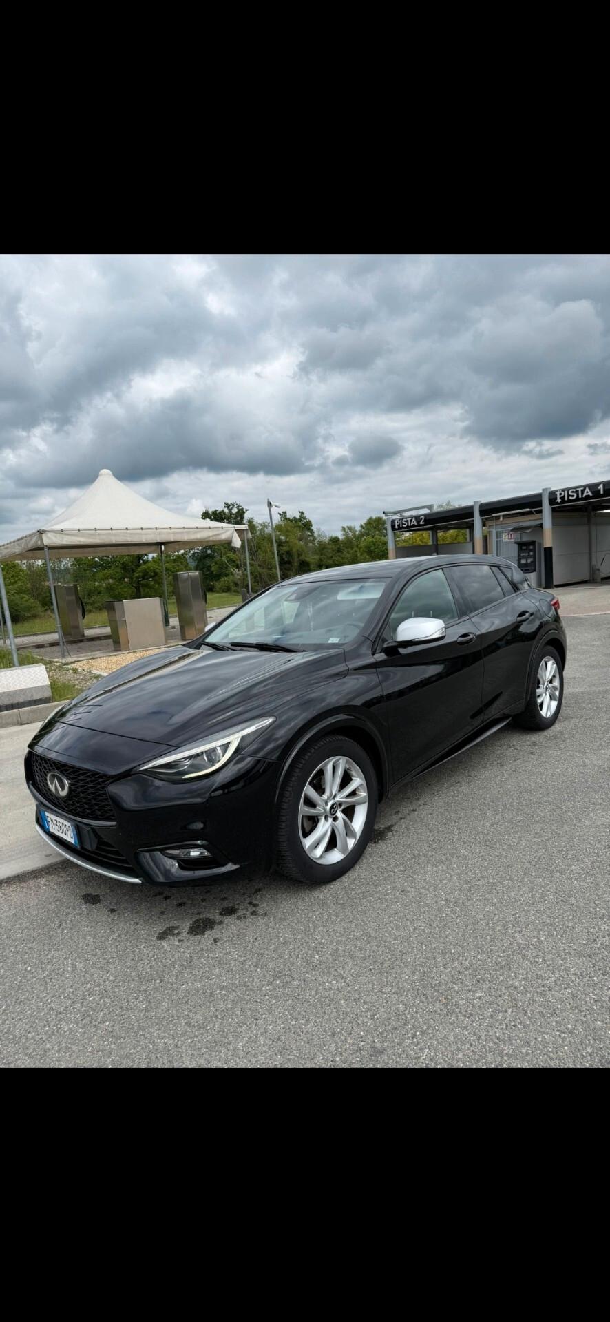 Infiniti Q30 1.5 diesel Premium