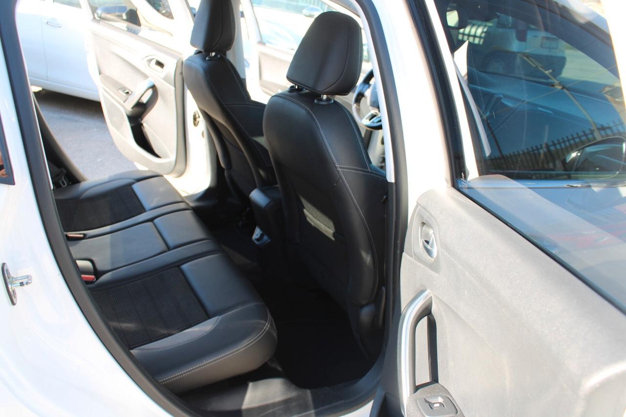 Peugeot 2008 1.6 e-HDi 115 CV Stop&Start Allure