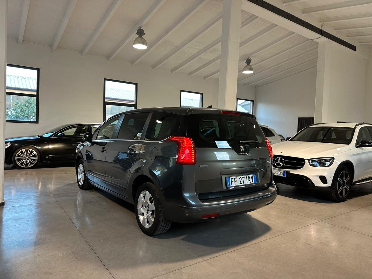 Peugeot 5008 BlueHDi 120 S&S Allure